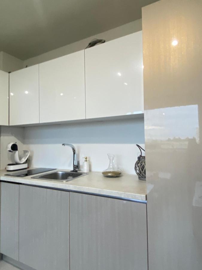 Brand New And Modern Apartment Directly Next To The Metro Station София Екстериор снимка